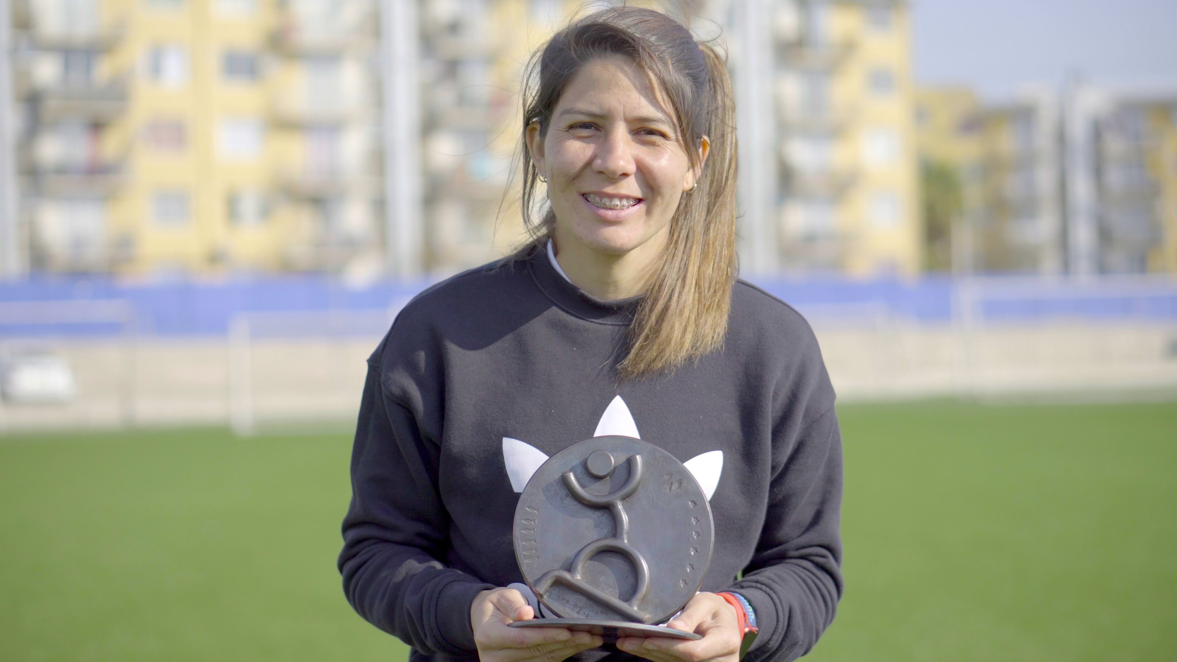 Carla Guerrero es premiada como "la más camiseteada" de Chile