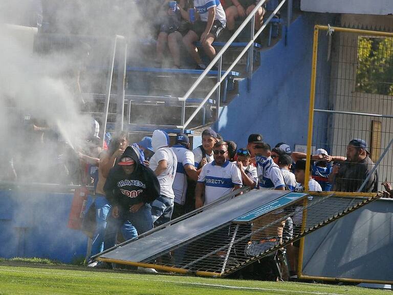 Estos son los castigos que otorgó la ANFP para la UC, la U y Coquimbo Unido tras los incidentes actuando de local