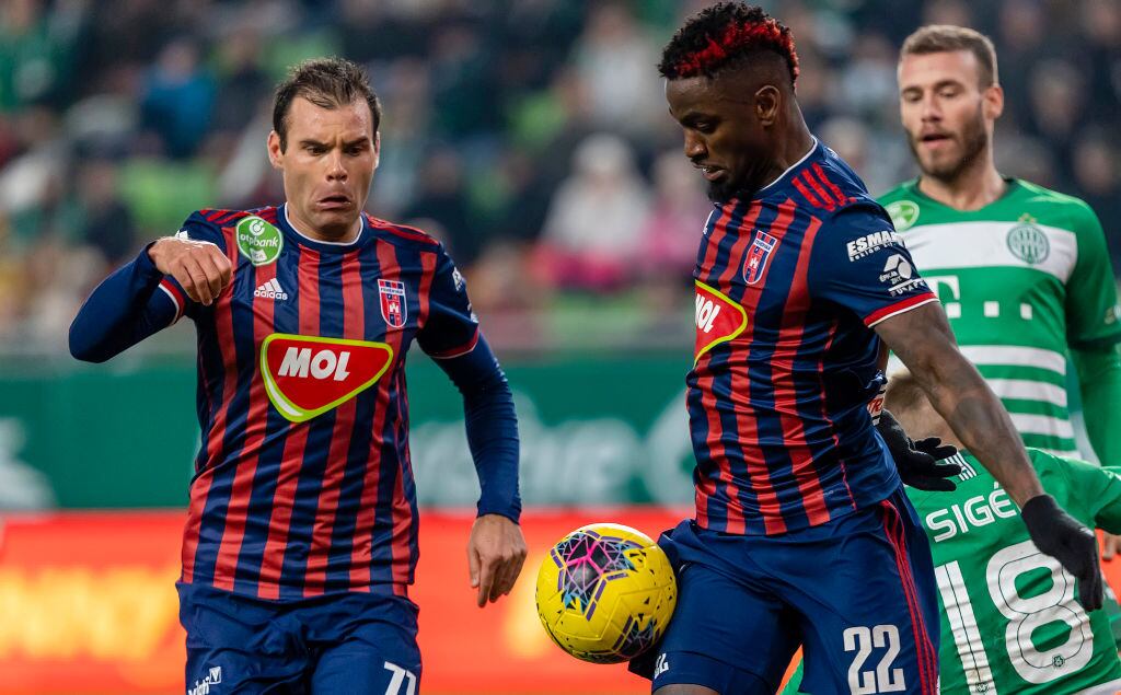 Ferencvarosi TC juega ante MOL Fehervar FC en la Liga de Hungría
