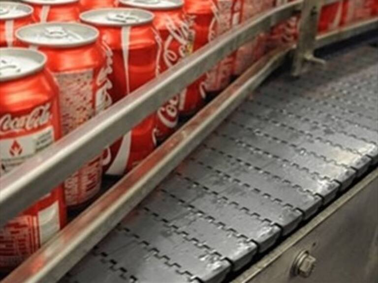 Usuario encontró un ratón dentro de su lata de Coca Cola