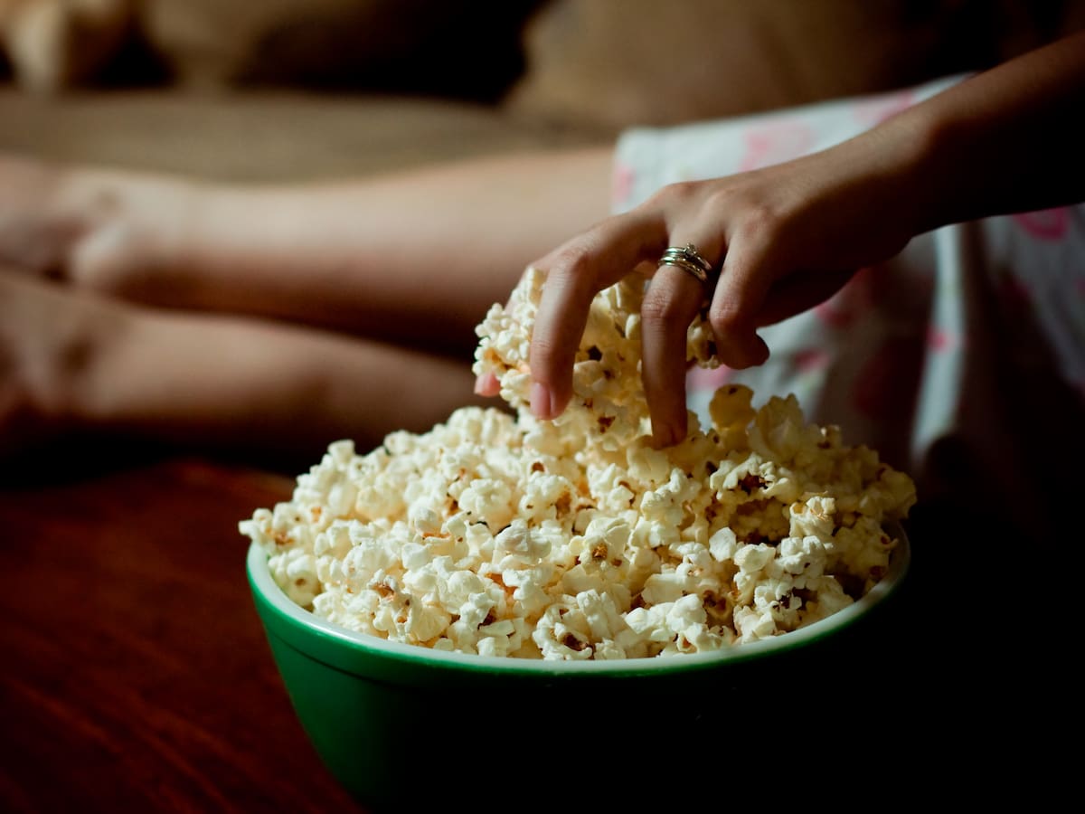 ¿Qué tan sanas son las cabritas que se hacen en el microondas? Esto es lo que indican los nutricionistas