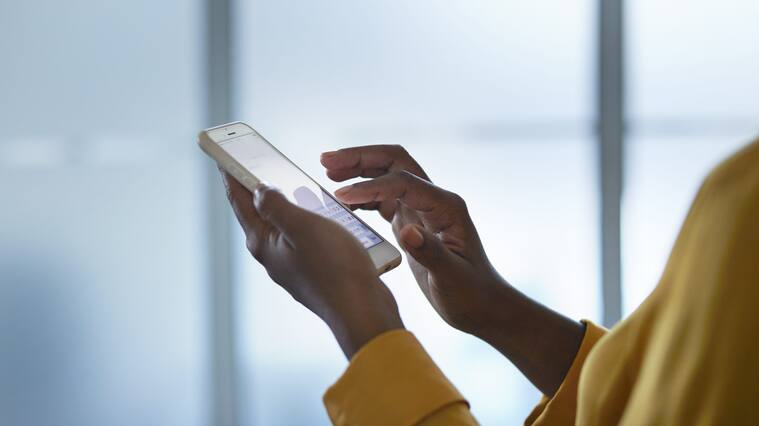 uso de app para monitoreo de infectados por coronavirus