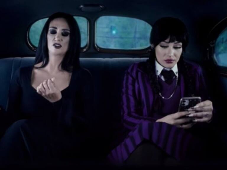 «Las Locas Díaz»: Pamela Díaz y Trini Neira sorprenden como Morticia y Merlina en divertido sketch