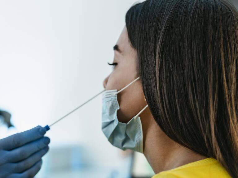 Más de 67 mil casos activos y 14 mil contagiados: Minsal entregó cifras del covid-19 | Getty Images