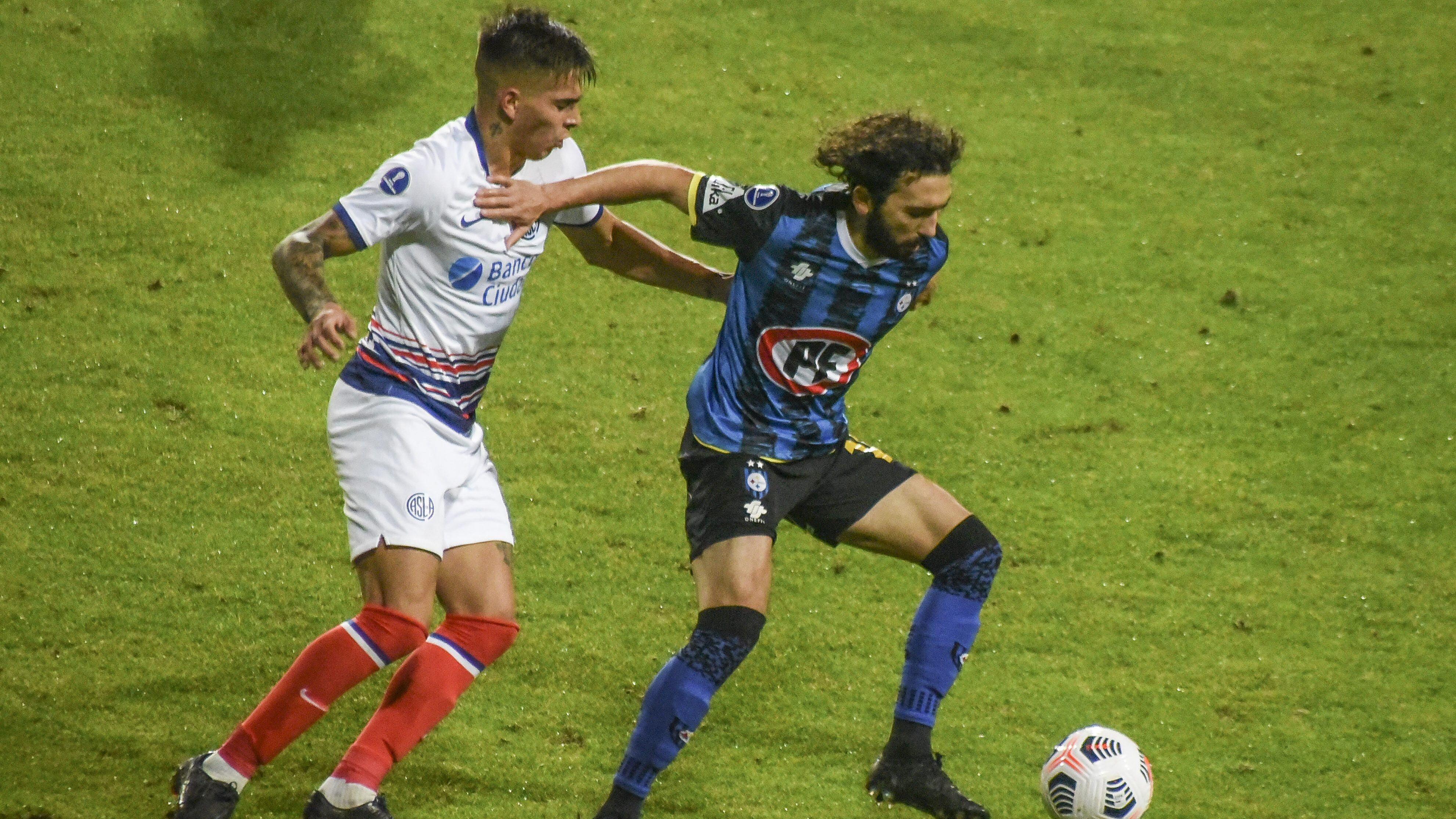 Cristián Cuevas sería el primer refuerzo de Universidad Católica