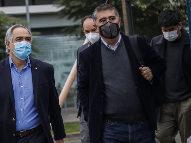 20 de junio del 2021/SANTIAGOMario Desbordes y Francisco Chahuán se reúnen en la sede de Renovación Nacional, en la comuna de Providencia, tras las elecciones de presidente del Partido.
FOTO: SEBASTIAN BELTRAN GAETE/AGENCIAUNO