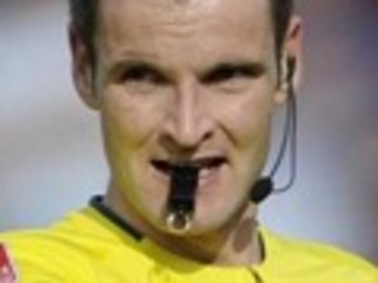 El suizo Alain Bieri dirigirá el duelo amistoso Chile-Serbia en Saint Gallen