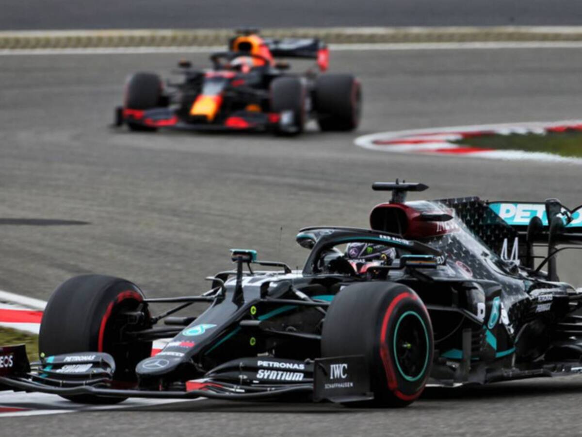 Hamilton gana y logra igualar récord de Schumacher