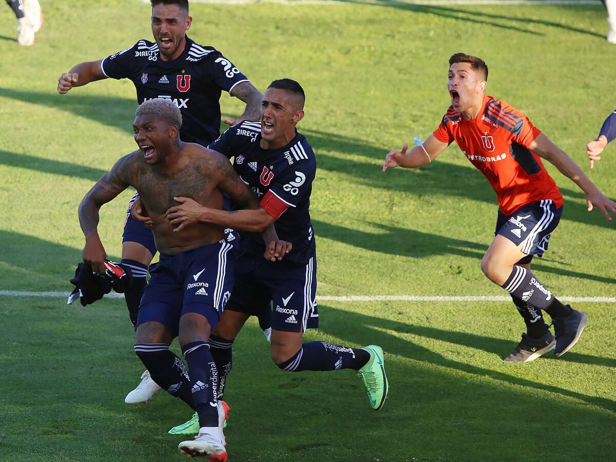 Universidad de Chile: fuerte crítica pública de connotados hinchas a Azul Azul
