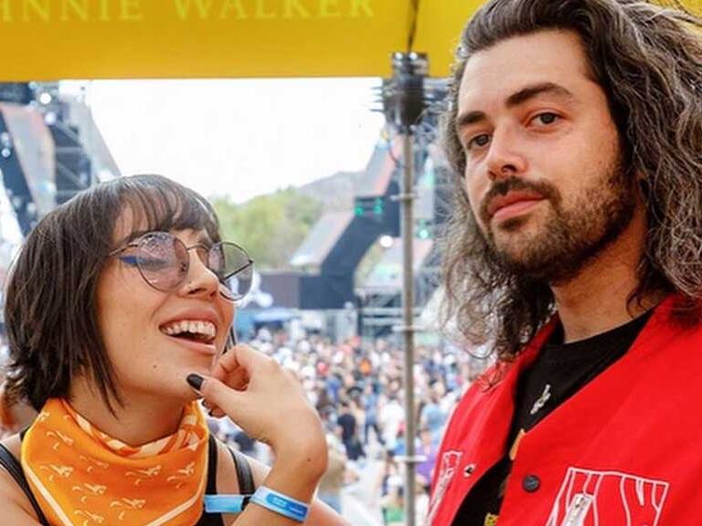 Max Cabezón y su polola