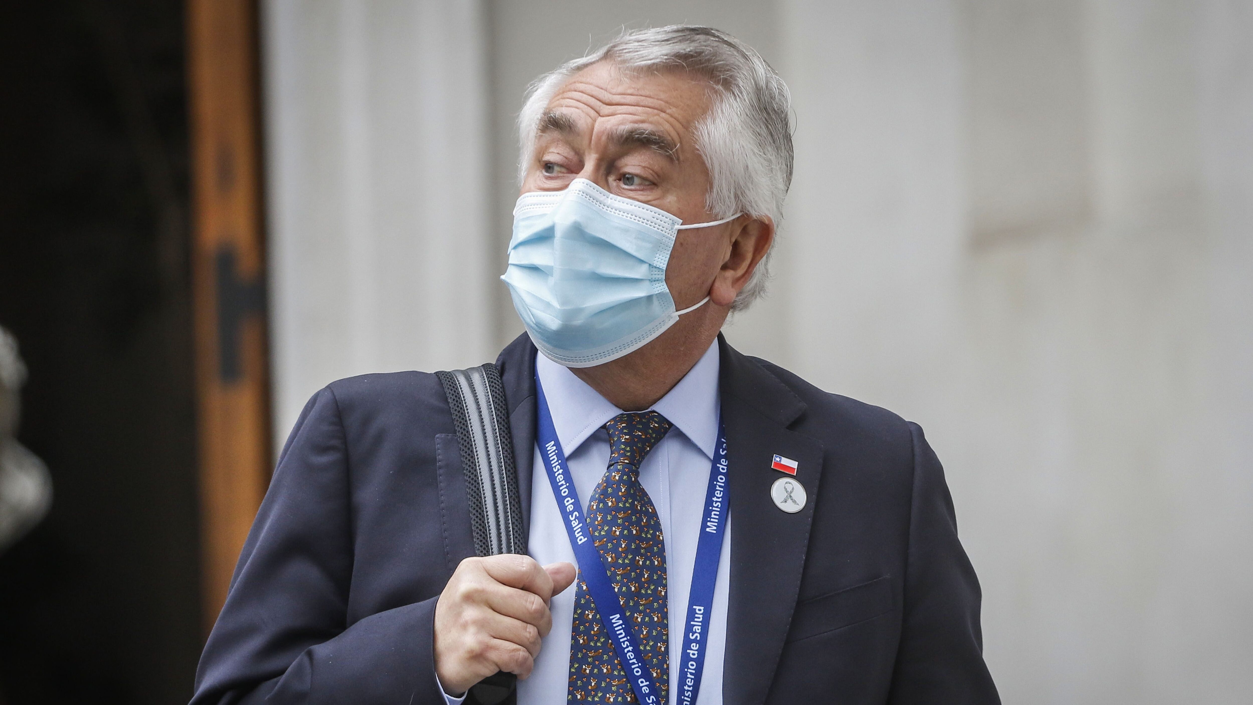 El ministro de Salud, Enrique Paris