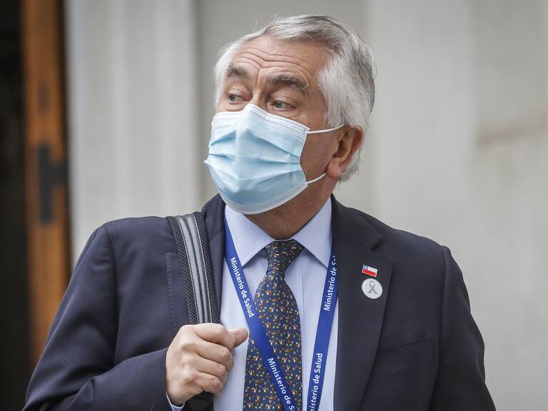 El ministro de Salud, Enrique Paris