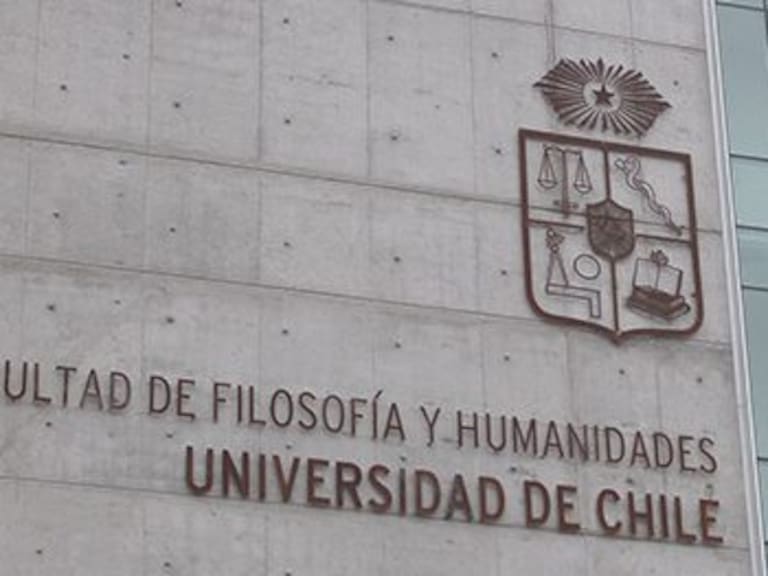 Tesis sobre pedofilia: Departamento de Estudios Pedagógicos de la U. de Chile acusa fallas en procesos administrativos y académicos