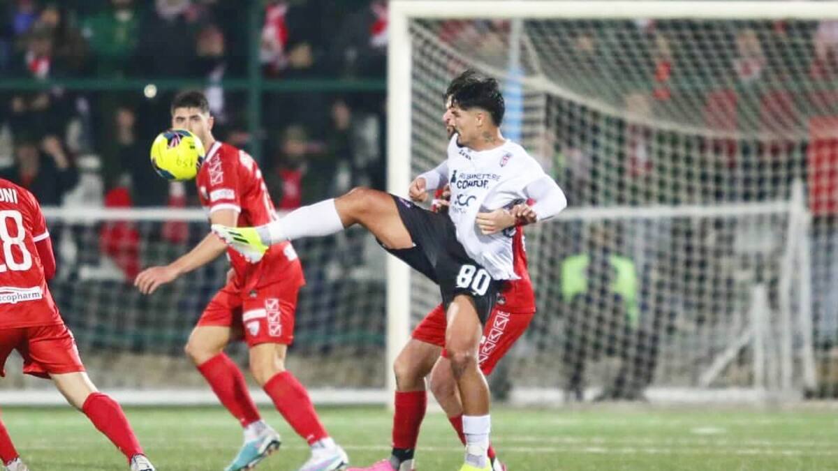 “Necesita salir”: el panorama de un chileno en Europa que busca club para la próxima temporada