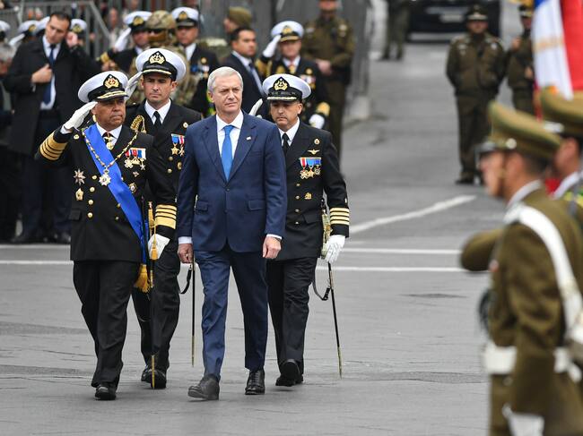21 DE MAYO DE 2026/VALPARAISO
El presidente José Antonio Kast participa en la ceremonia de las glorias Navales previo al desfile de las fuerzas armadas por conmemoración del 21 de Mayo en plaza Sotomayor.
FOTO: OSCAR GUERRA/UNO NOTICIAS