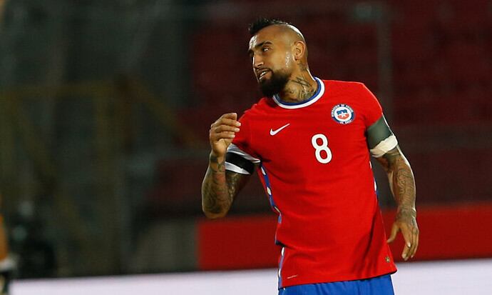 Arturo Vidal desmiente ser baja frente a Argentina