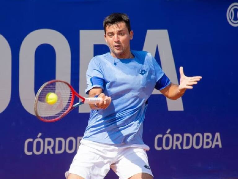 Tomás Barrios batalló hasta el final, pero terminó cayendo ante Sebastián Báez en los cuartos de final del ATP de Córdoba