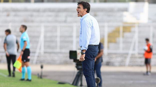 Gustavo Quinteros se quejó por la programación del duelo ante La Calera: "No hay justicia deportiva para Colo Colo"
