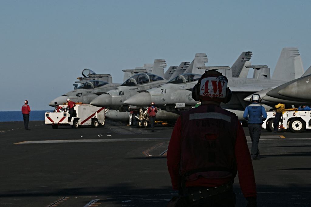 Países de la OTAN realiza ejercicios militares sobre portaviones de EEUU