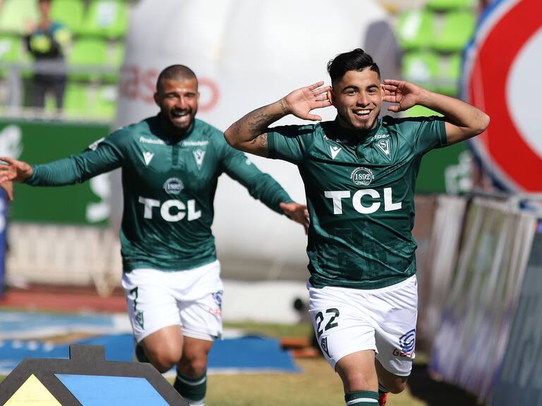 Santiago Wanderers venció como local a Everton y sigue soñando con la salvación