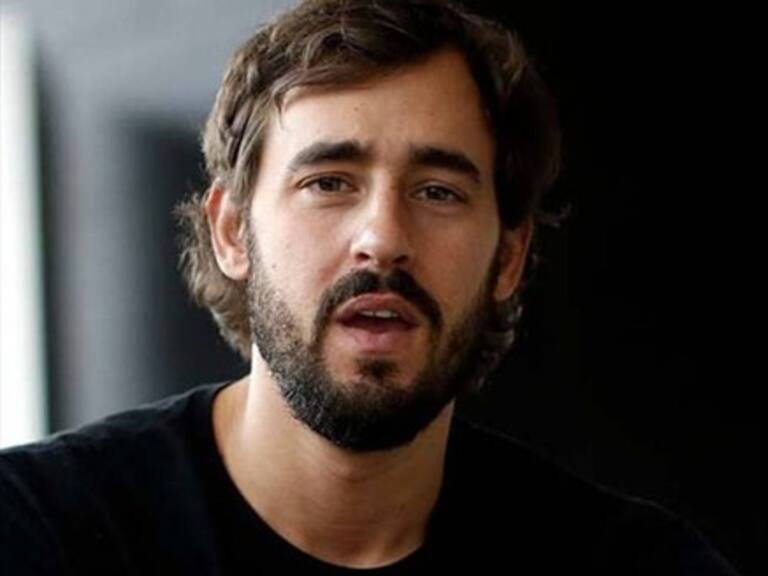 Ariel Levy comparte románticas fotografías junto a Margot Corvalán