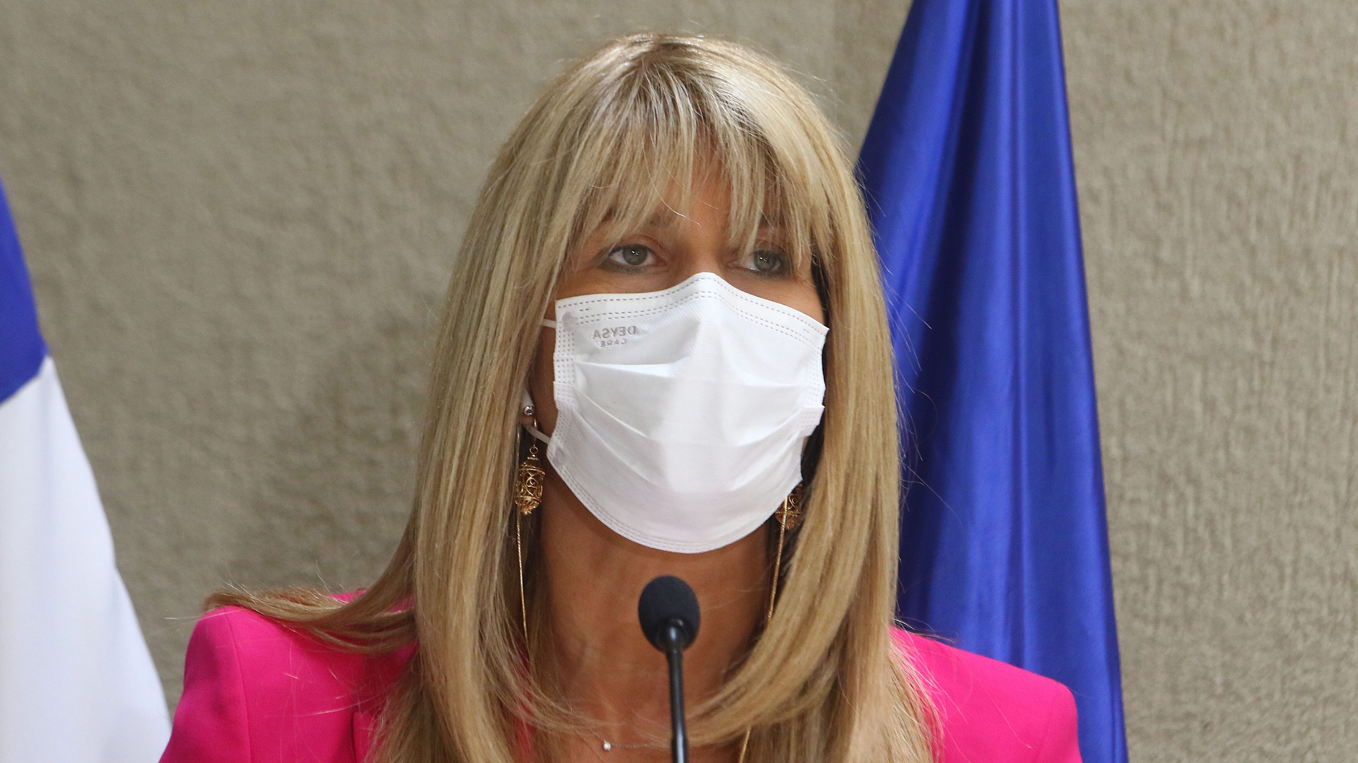 02 DE MARZO DE 2022/VALPARAISOLa senadora Ximena Rincón ofrece un punto de prensa en el Senado, en donde se refiere a la renuncia del Comandante en Jefe del Ejército.
FOTO: LEONARDO RUBILAR CHANDIA/AGENCIAUNO