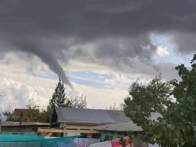 Meteorología emite aviso por probabilidad de nubes que “dan vida a tornados” en el sur de Chile