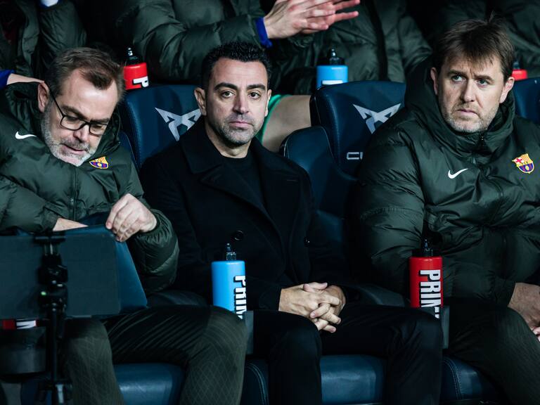 Bombazo en el Barcelona: Xavi anuncia su salida de la banca culé