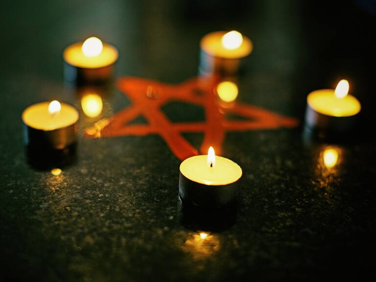 Organización satanista busca legalizarse como asociación religiosa en Chile: diputado RN pide que se rechace su solicitud