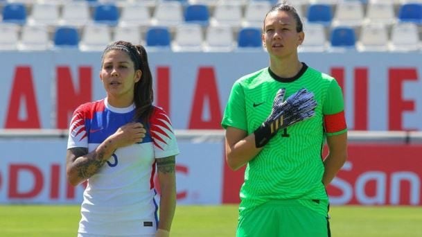 La felicidad de Carla Guerrero por el premio The Best a Christiane Endler: "Grité de pura emoción, es como que lo haya ganado también"