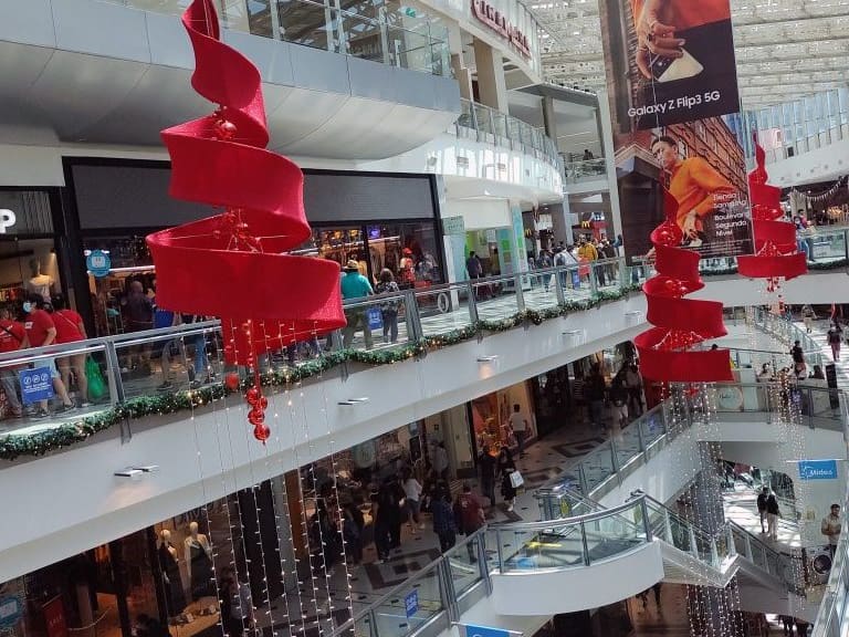 Navidad: ¿cuáles son los horarios de atención de los malls para comprar los últimos regalos?