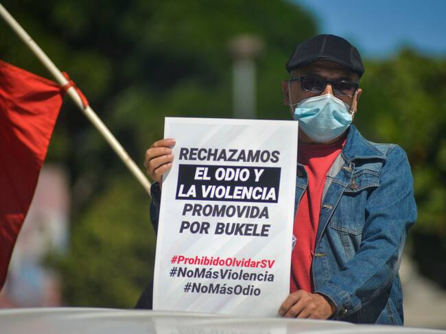 Manifestación contra la violencia política en El Salvador