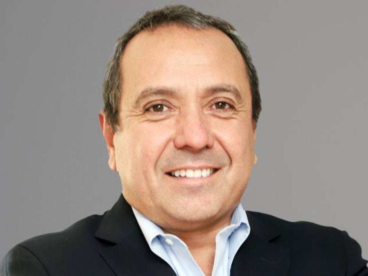 Renuncia Patricio Góngora, director de Canal 13, apuntado como líder de grupo de cuentas “bots”