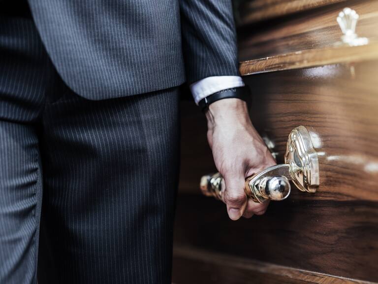 Encargado de funeraria fue detenido y condenado en San Javier por constantes delitos de falsificación