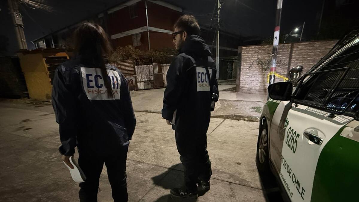 Joven de 19 años murió baleado en Puente Alto: se encontró un vehículo incendiado cerca del lugar