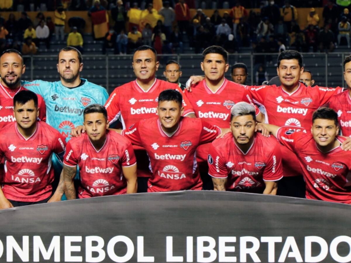 Ñublense supera contingencia climática y este lunes viaja a Argentina para jugar Copa Libertadores