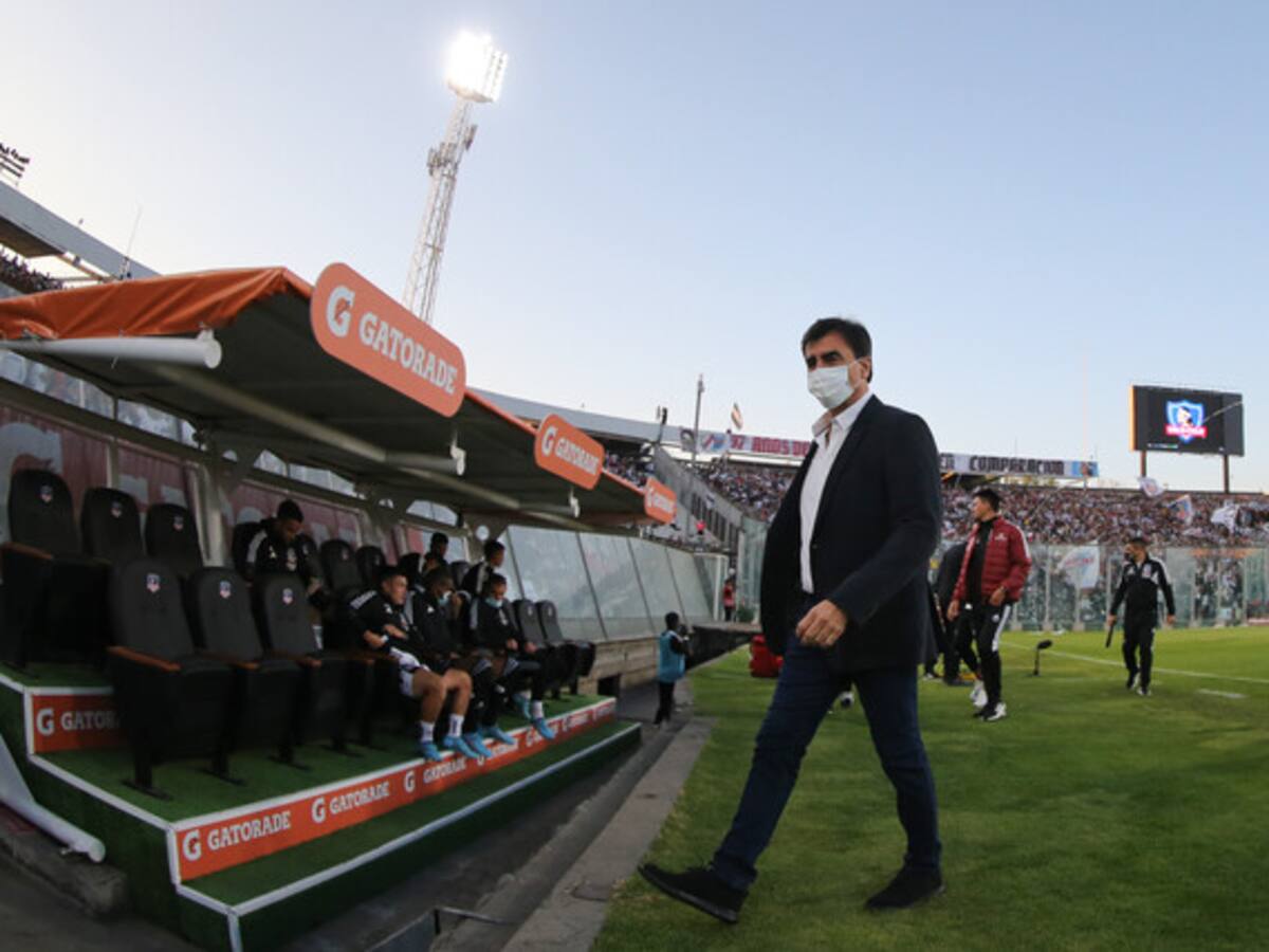Gustavo Quinteros explotó por clásico ante la UC tras derrotar a Cobresal: «Nos castigan siempre»