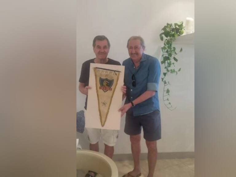 “Una leyenda viva”: Leonardo Véliz protagoniza emotivo encuentro con Mirko Jozic