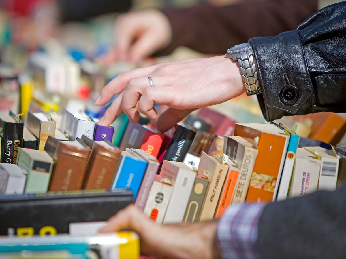 Libros usados en Chile viven su boom: ferias, joyas ocultas y precios desde $1.000