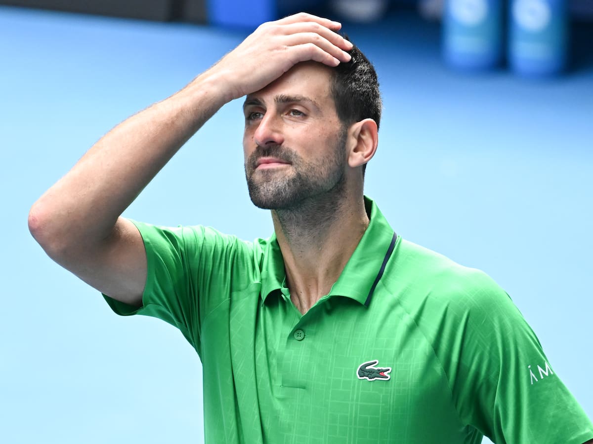 Djokovic avanza a la semifinales del Australian Open tras sumar su segunda victoria por retiro del rival