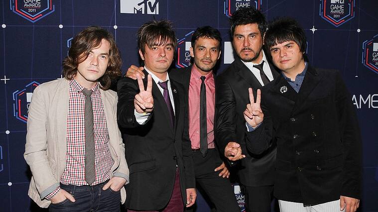 MEXICO CITY, MEXICO - OCTOBER 06: (L-R) Gonzalo Lopez, Mauricio Duran, Alvaro Lopez, Mauricio Basualto and Francisco Duran of the rock band Los Bunkers attend the 2011 MTV Game Awards at Salon Vive Cuervo on October 6, 2011 in Mexico City, Mexico. (Photo by Victor Chavez/WireImage)