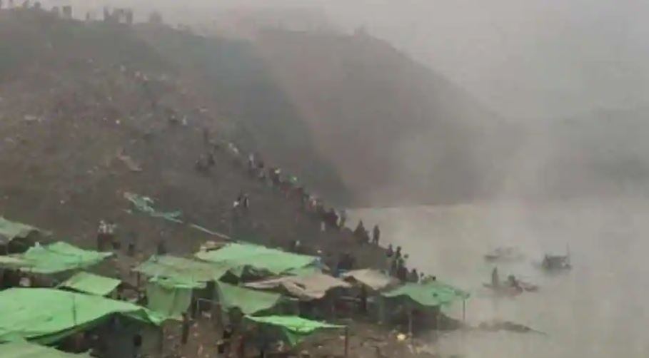 Vista aérea del colapso de una mina de Java en Myanmar