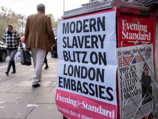 Un periódico en el Reino Unido denuncia un caso de esclavitud moderna en la ciudad de Londres, un hecho ocurrido en 2022