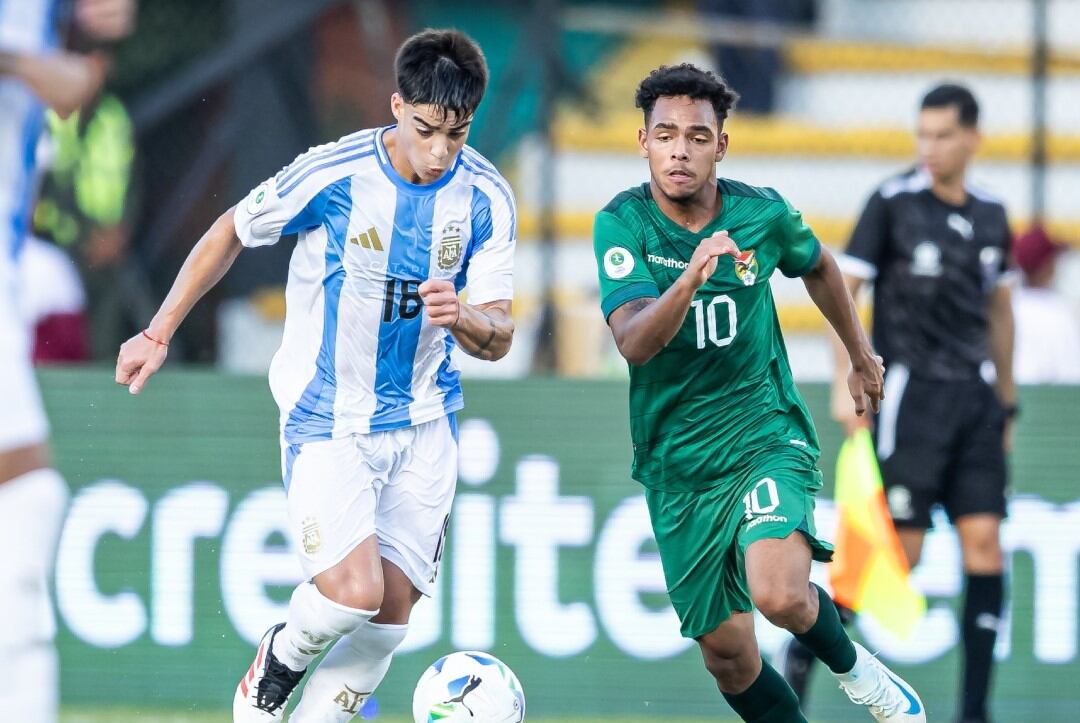 Argentina sufrió para vencer a Bolivia en el Sudamericano Sub 20.