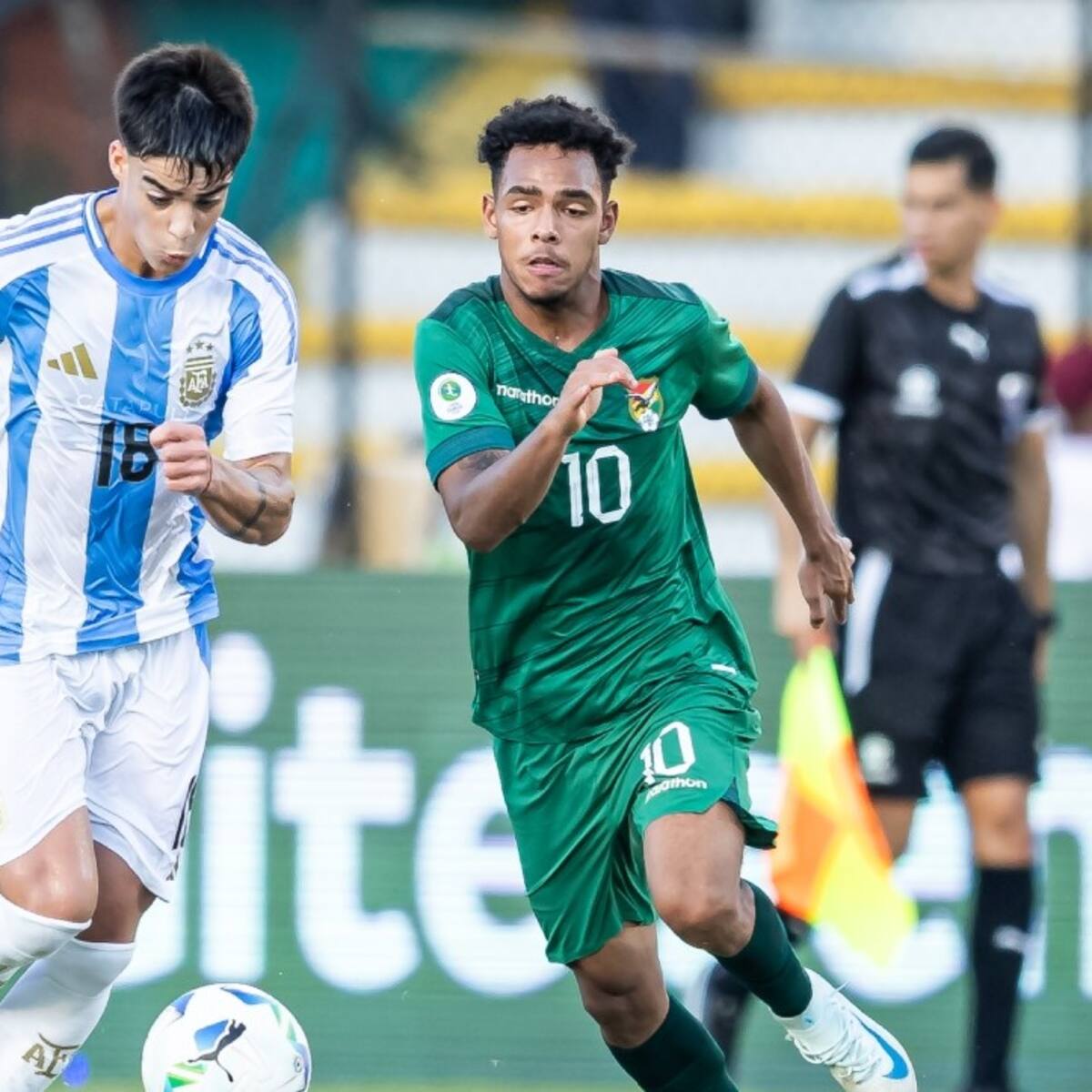 Argentina sufrió para vencer a Bolivia y tomó vuelo para la siguiente fase del Sudamericano Sub 20