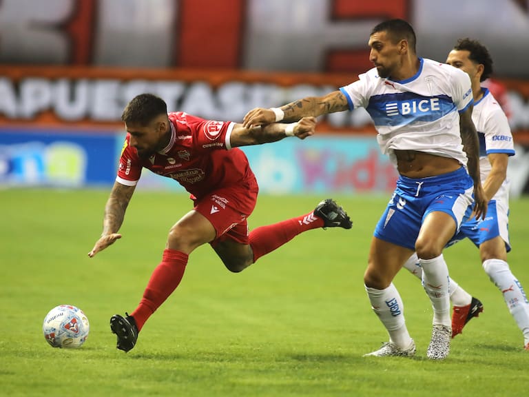 Universidad Católica venció a Ñublense en Chillán
