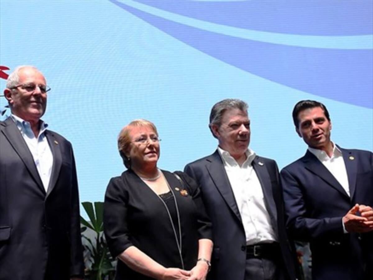 Bachelet entregará presidencia pro témpore de la Alianza del Pacífico a Juan Manuel Santos