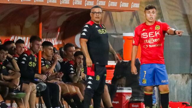 Ronald Fuentes afronta el clásico ante la UC: "Estamos mejor que hace dos semanas y queremos seguir creciendo"