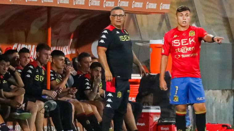 Ronald Fuentes afronta el clásico ante la UC: "Estamos mejor que hace dos semanas y queremos seguir creciendo"