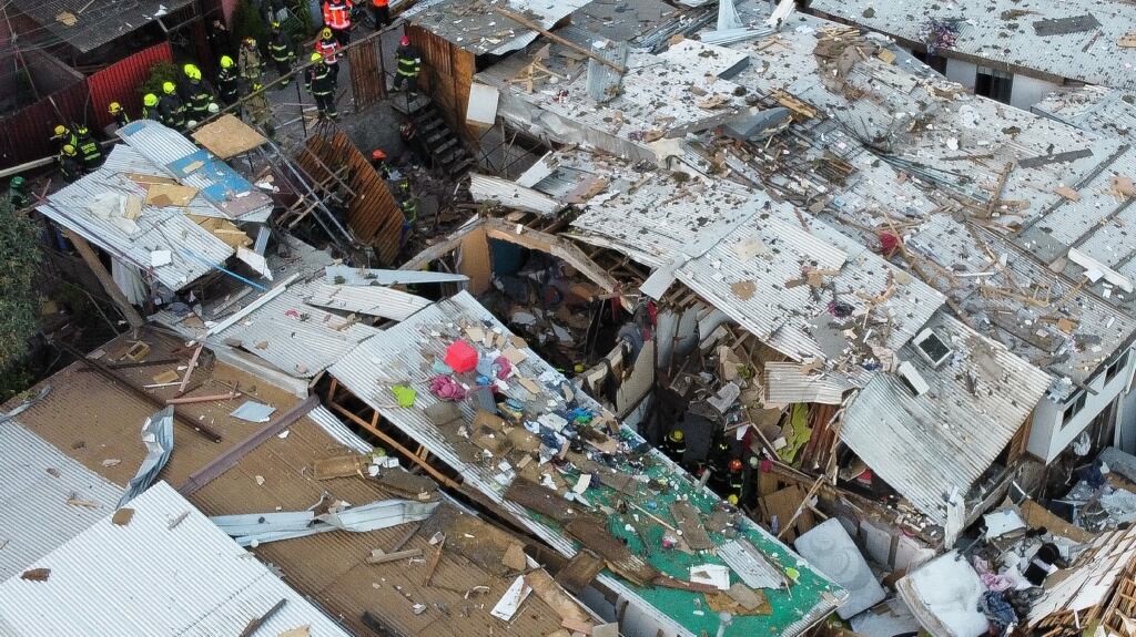 Lo Barnechea explosión por gas e incendio.